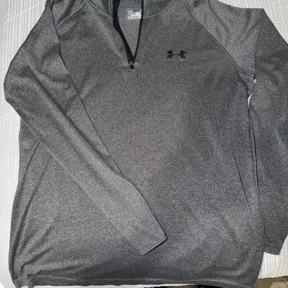 Under Armour Dark Gray HeatGear Pullover
